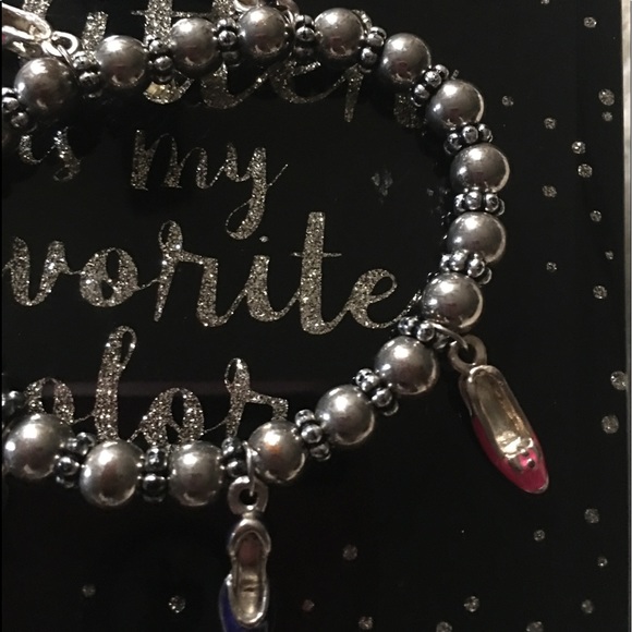 Silver Charm Slipper bracelet - Picture 3 of 7